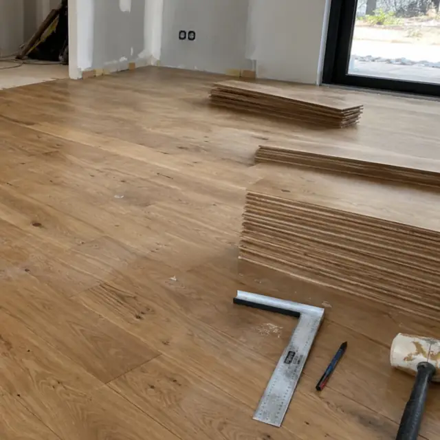 Pose de parquet chêne — Agence Firma