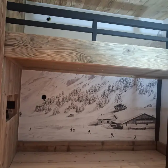 Mezzanine bois et métal, papier peint montagne — Agence Firma
